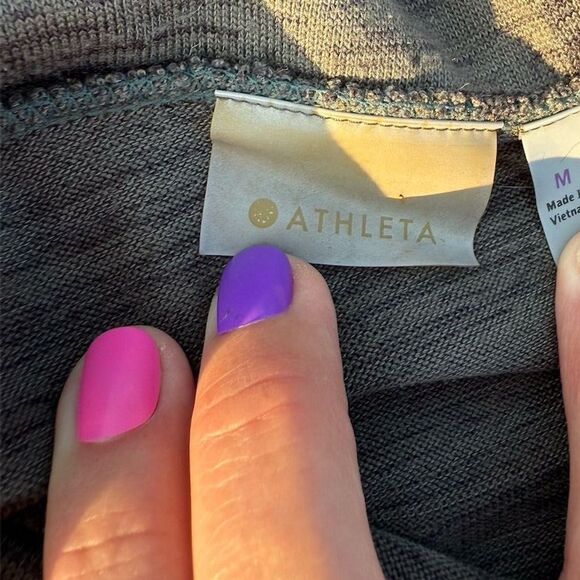 BUNDLE Athleta Women's Hooded Pullover Hoodie and Mock neck sleeveless Size M - Picture 9 of 11